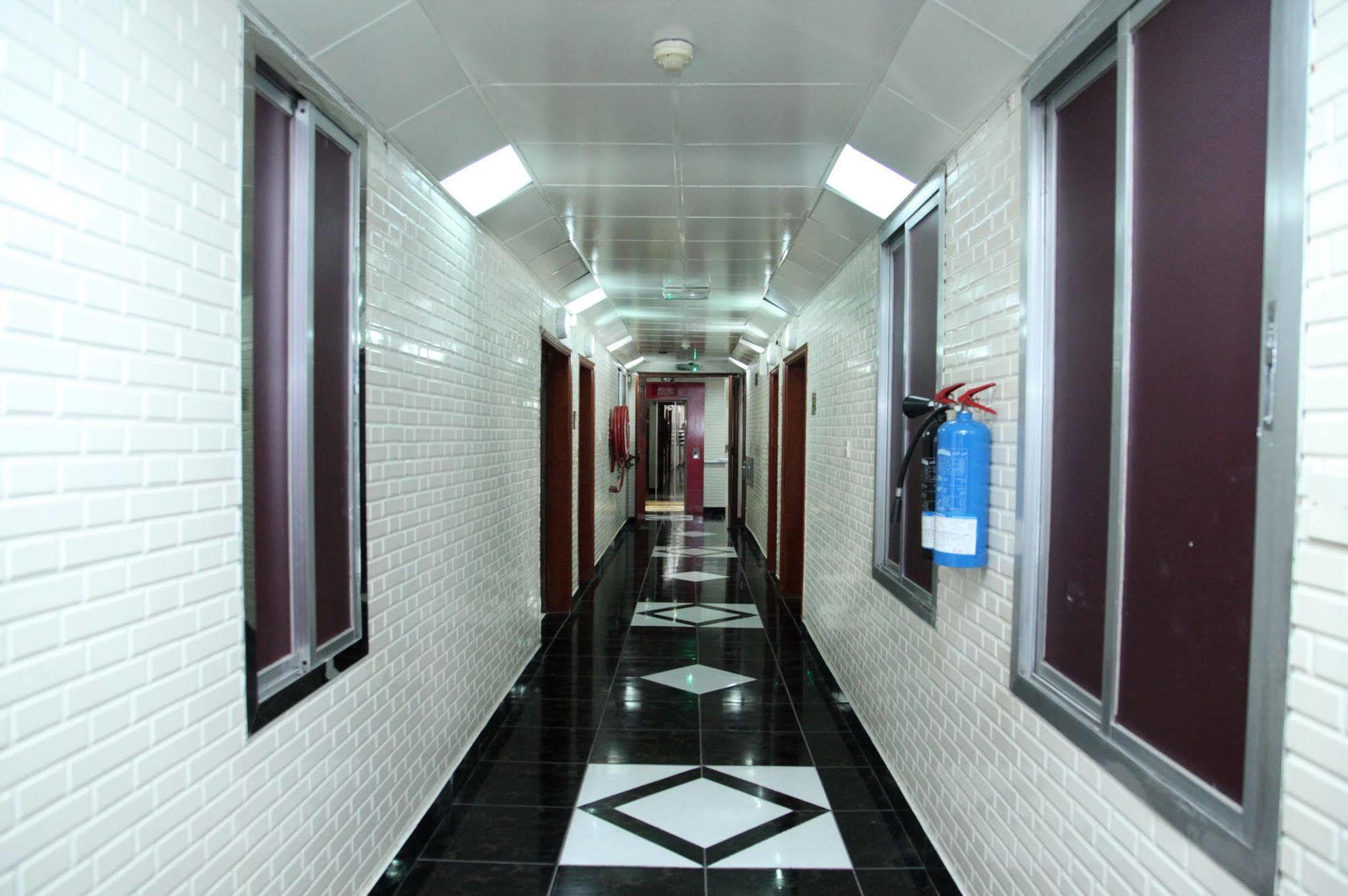 Zaineast Hotel Dubai Exterior photo